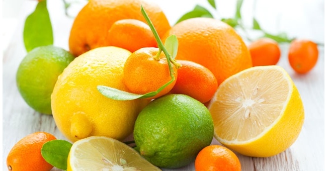 Resine per scambio ionico nel trattamento di succhi di agrumi