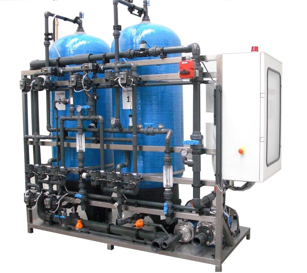 Impianto industriale per decolorazione mosto con resine specializzate